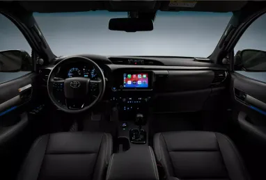 С дизелем и батареей для европейцев: пикап Toyota Hilux Hybrid показали официально