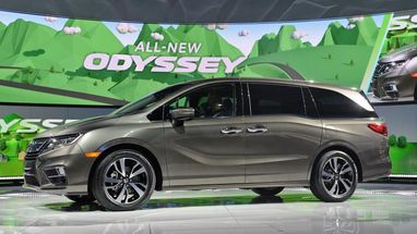 Honda оприлюднила вартість нової версії мінівена Odyssey (фото)