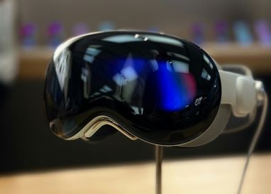 Apple може припинити виробництво Vision Pro до кінця 2024 року — продажі не виправдали очікувань