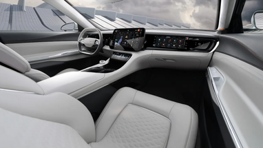 Представлен Chrysler Airflow с шестью экранами
