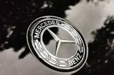 Немецкий автопроизводитель Mercedes-Benz инициировал масштабную программу выкупа собственных акций