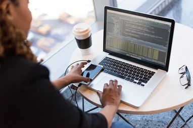 В Україні ухвалили закон про цифровий контент та цифрові послуги