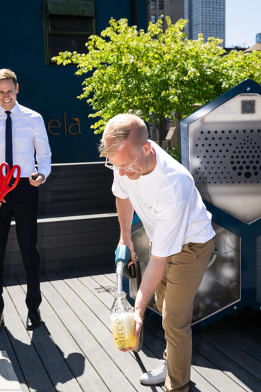 У США представили пристрій, що перетворює повітря на бензин