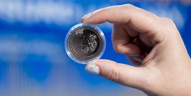 Нацбанк випустив нову монету "Народжений в Україні": який вигляд вона має