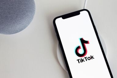 Еврокомиссия признала TikTok виновным в нарушении закона ЕС о цифровых услугах