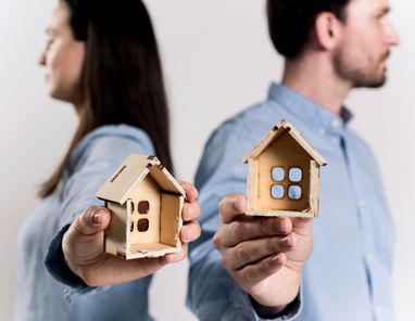 Раздел недвижимости при разводе: когда квартира «не делится на два»