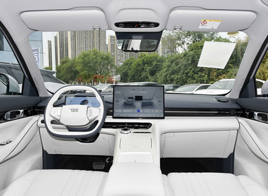 Geely представила электрокроссовер с запасом хода до 530 км (фото)