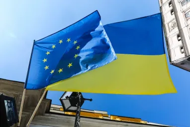 Лідери ЄС висловилися за подальше зміцнення зв'язків з Україною, про статус кандидата на членство не йдеться – висновки саміту ЄС