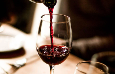 Через страны Балтии в прошлом году в рф завезли вина на 365 миллионов долларов