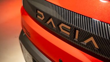 Dacia анонсировала новый электрический хэтчбек: цена