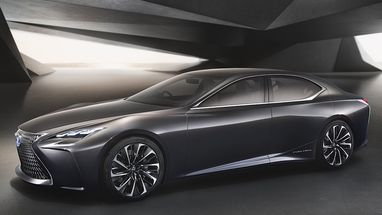 Lexus показал первые фото нового флагманского седана