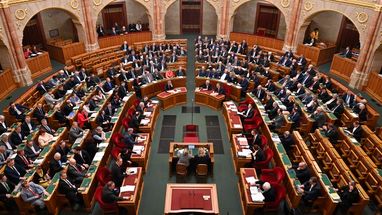 В парламент Венгрии внесена резолюция с призывом не поддерживать начало переговоров по вступлению Украины в ЕС