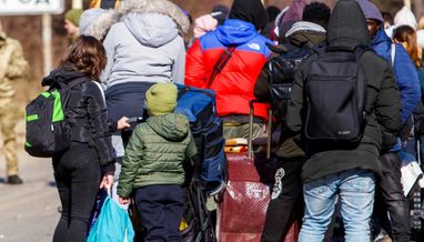 Эвакуация в Польшу: уже два города больше не могут принять украинских беженцев