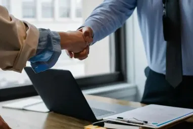 Зачисляется ли в страховой стаж пребывание на учете в центре занятости — объяснение