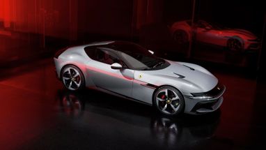 Останній з могікан: Ferrari представили надпотужний суперкар «старої школи» (відео) — Finance.ua