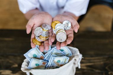 Криптовалюта vs фіат: що обрати, джерело фото: pexels