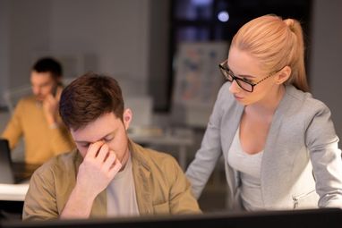 Компании все меньше верят в "AI-native" поколение