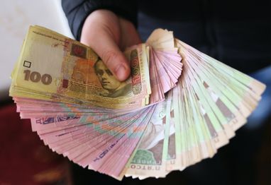 Война сократила портфель гривневых депозитов физлиц