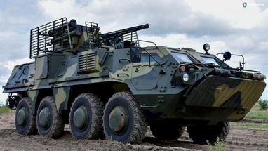 Військові отримали перші БТР-4 з нової української бронесталі (фото)