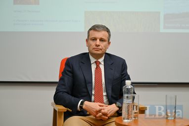 Міністр фінансів прокоментував запровадження ПДВ для ФОПів, податок на OLX та міжнародні посилки