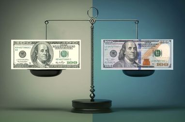 «Зношені» та «старі» долари: в Нацбанку нагадали, як їх правильно обмінювати та чи є обмеження