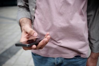 В Польше появился первый бесплатный мобильный оператор: условия пользования