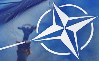 В НАТО обсуждают ежегодное предоставление Украине помощи в 40 млрд евро, — Bloomberg