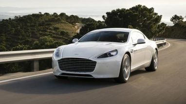 В Україні помітили рідкісний Aston Martin (фото)