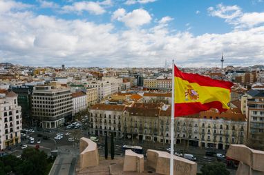 Испания планирует выделить 3 миллиарда евро для домохозяйств из-за энергокризиса