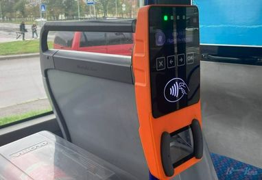 Оплата проїзду банківською карткою доступна тепер і у київських трамваях