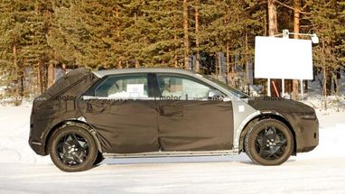 Серийный кроссовер Hyundai 45 EV впервые заметили на тестах (фото)