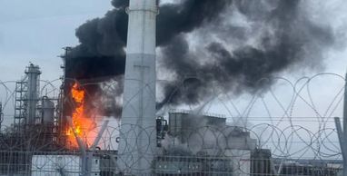 Дрони вивели з ладу 10−15% нафтопереробних потужностей росії, — Bloomberg