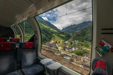 В Польше запускают первый поезд с панорамными окнами