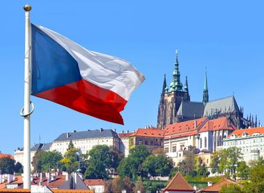 Что будет с украинцами, которые захотят остаться в Чехии после 2025 года