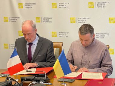 Україна підписала угоду з Францією про призупинення виплат за офіційним боргом