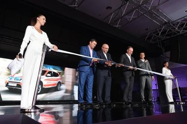 Новий крок вперед у світле майбутнє. Урочиста церемонія відкриття імпортерсько-дилерського центру BMW в Україні