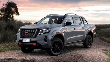 Nissan оновив пікап Navara