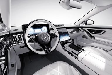Mercedes-Benz представил новый Maybach