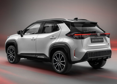 Toyota представила недорогой и очень экономичный кроссовер для города (фото)