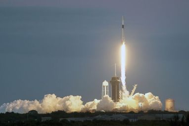 Ракета SpaceX вывела на орбиту 40 спутников OneWeb