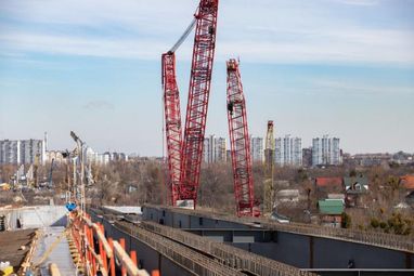 Як іде будівництво Подільсько-Воскресенського моста (фото)