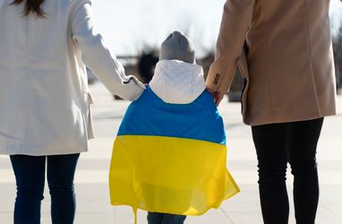 Помощь стала привычкой: все больше украинцев регулярно донатят