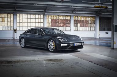 Porsche розкрила характеристики найпотужнішої Panamera (фото)