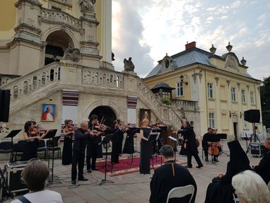 Праздник музыки с Кредобанком: стартовал фестиваль "Музыка в старом Львове"