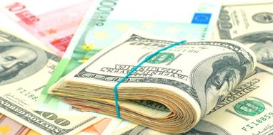 Євро і долар можуть зрівнятися в ціні — Financial Times