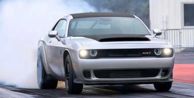 Dodge представили прощальный Challenger с рекордным разгоном (видео)