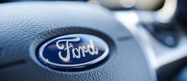 Ford отзывает почти 43 тысячи внедорожников из-за риска воспламенения двигателя