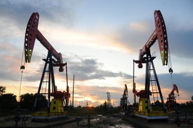 Нефтяные доходы рф выросли на 50%, потому что страна адаптировалась к санкциям, — Bloomberg