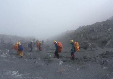 Найпотужніше виверження вулкана в Японії: кількість постраждалих перевищила 60 осіб (ФОТО, ВІДЕО)