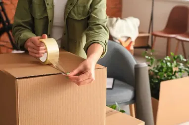 Более 80 почтовых операторов приостановили отправку в США после изменения таможенных правил — AFP